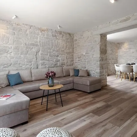 Treori Comfortable Holiday Orbanići